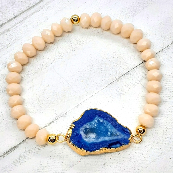 Jewelry - Blue Geode slice bracelet